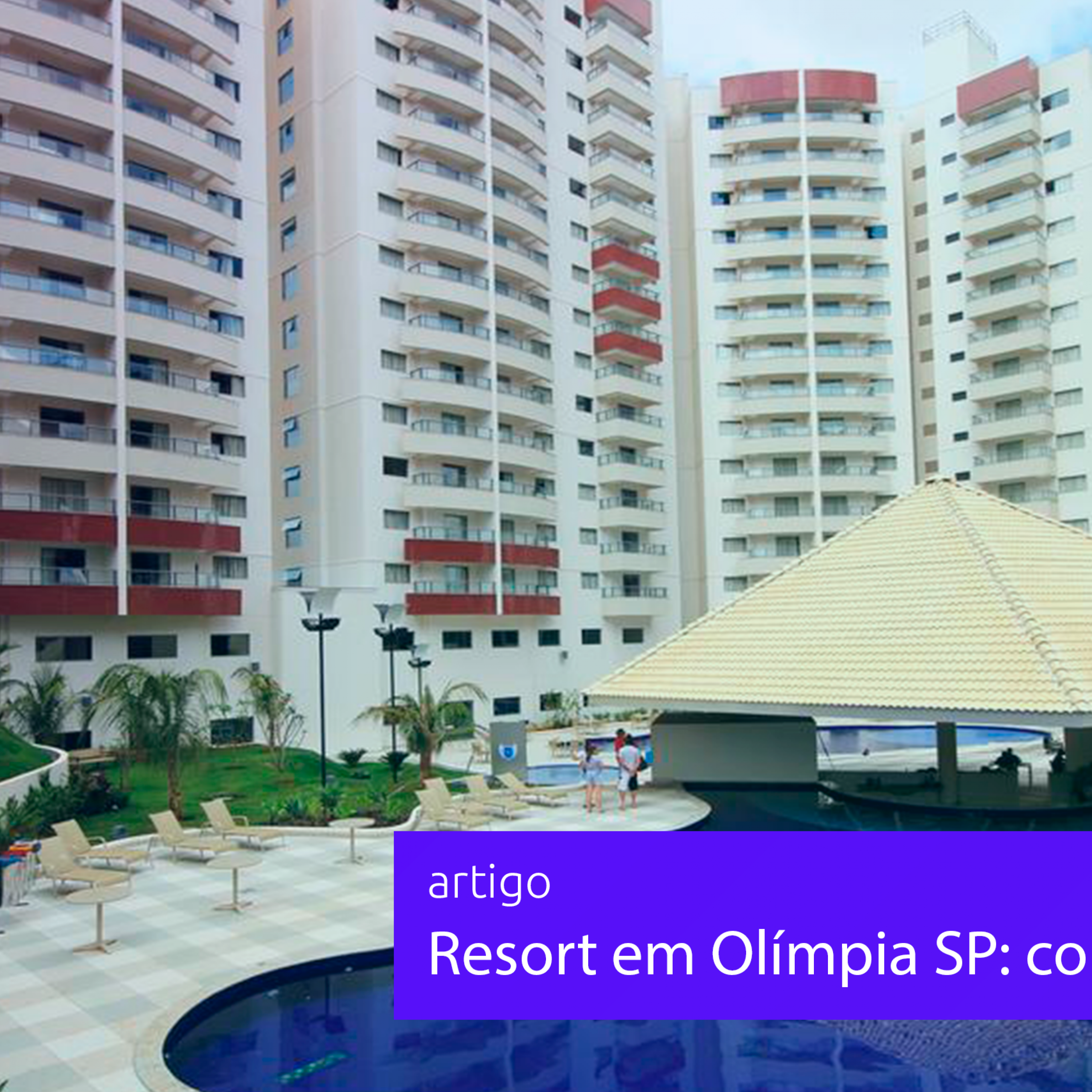 Grande Jogo De Xadrez Ao Ar Livre Ao Lado De Um Hotel Em Um Resort